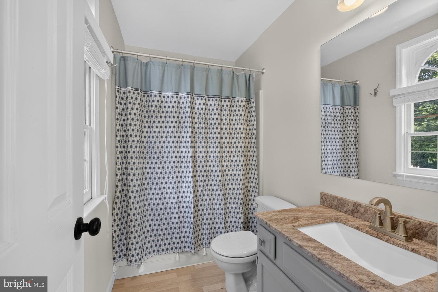 412 Franklin Court photo 13