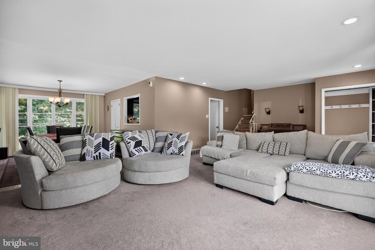 615 Hoyt Road photo 9