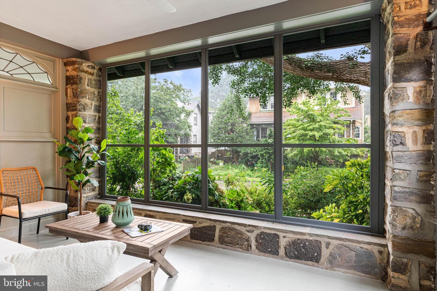 132 Kenilworth Road photo 3