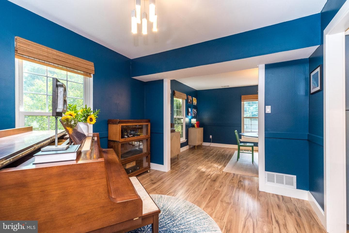 2045 Foster Road photo 33