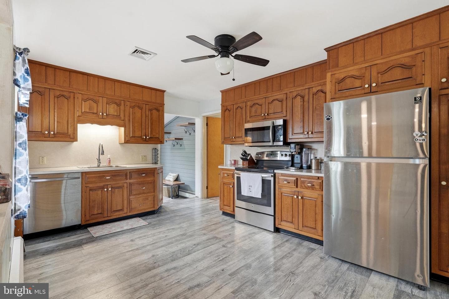 3033 Linfield Road photo 10
