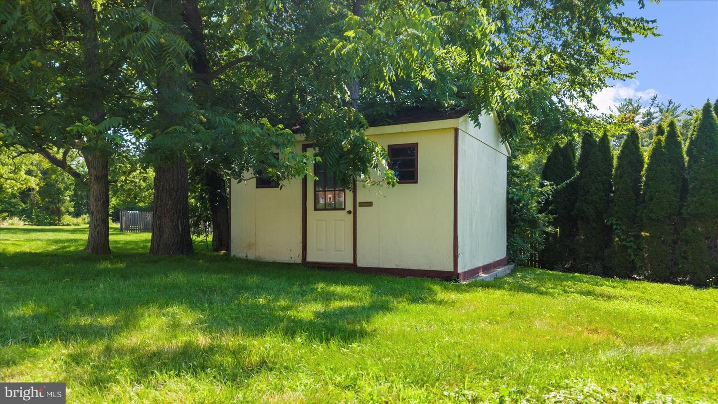 529 Faith Drive photo 37