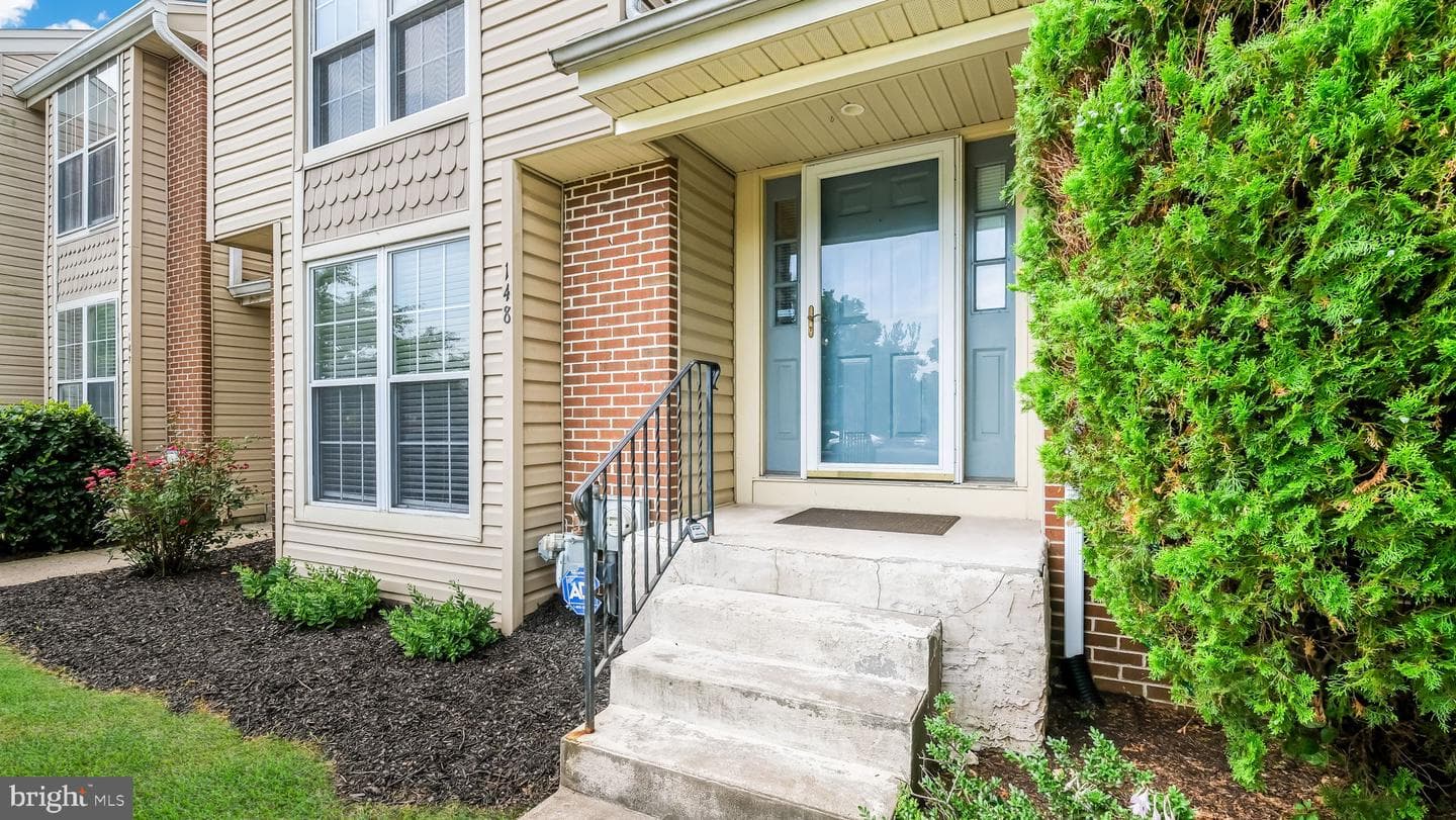 148 Pine Court photo 3