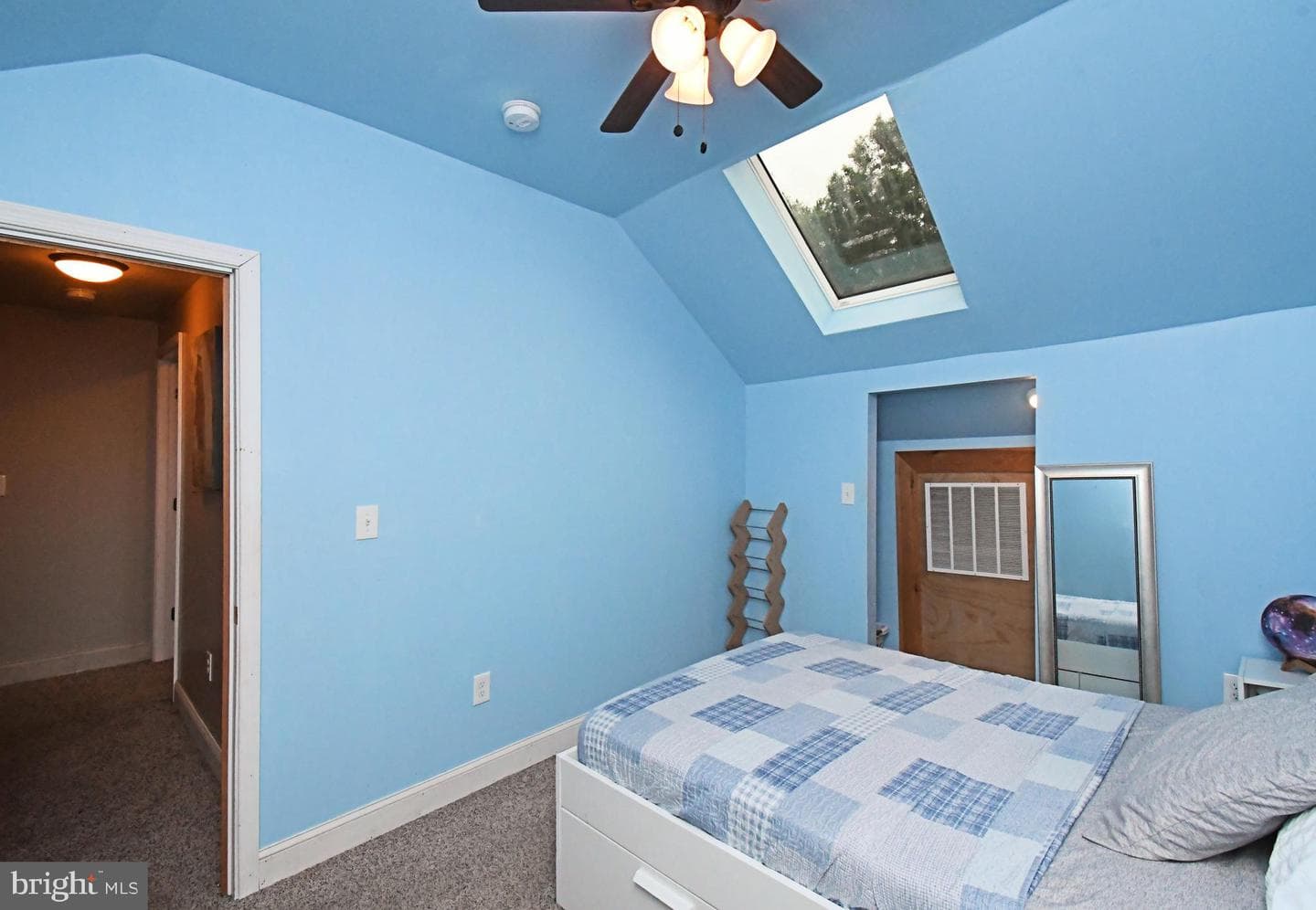 658 Macoby Avenue photo 35