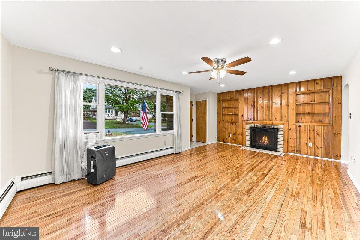 67 1st Avenue photo 2