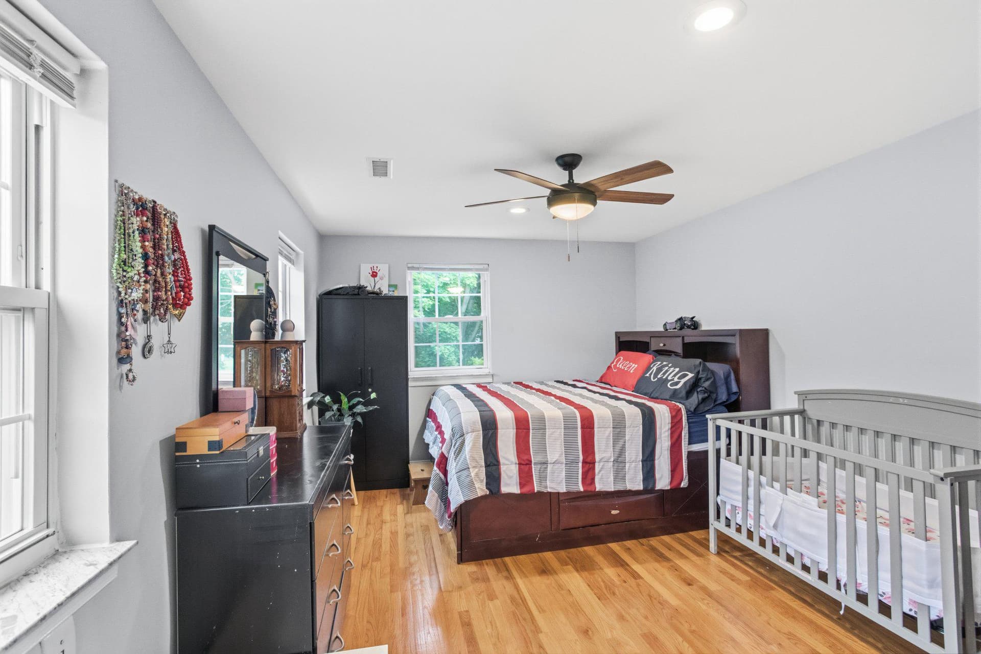 154 Central Avenue photo 17