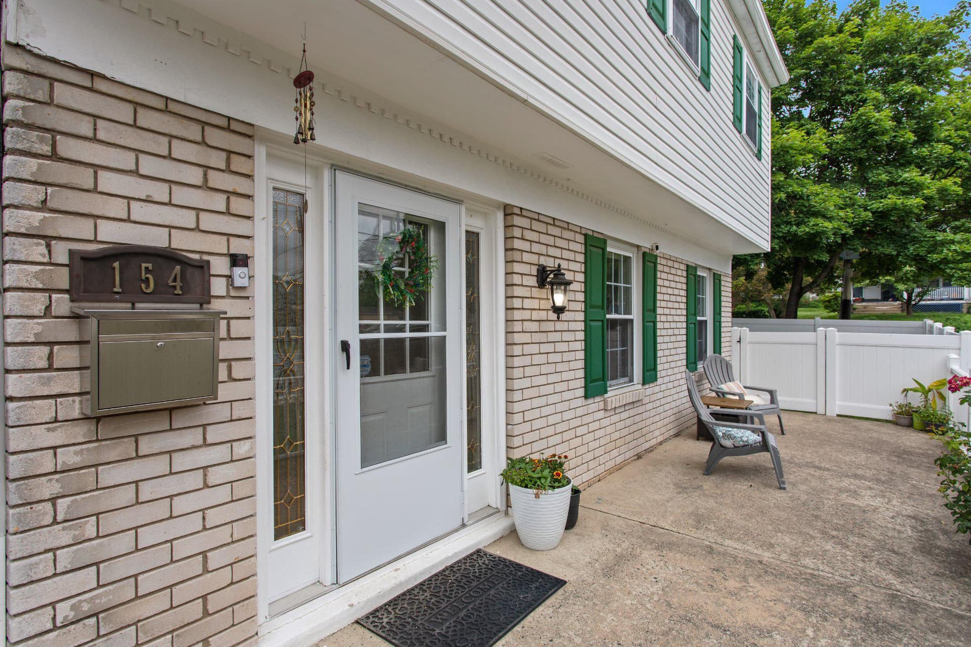 154 Central Avenue photo 3
