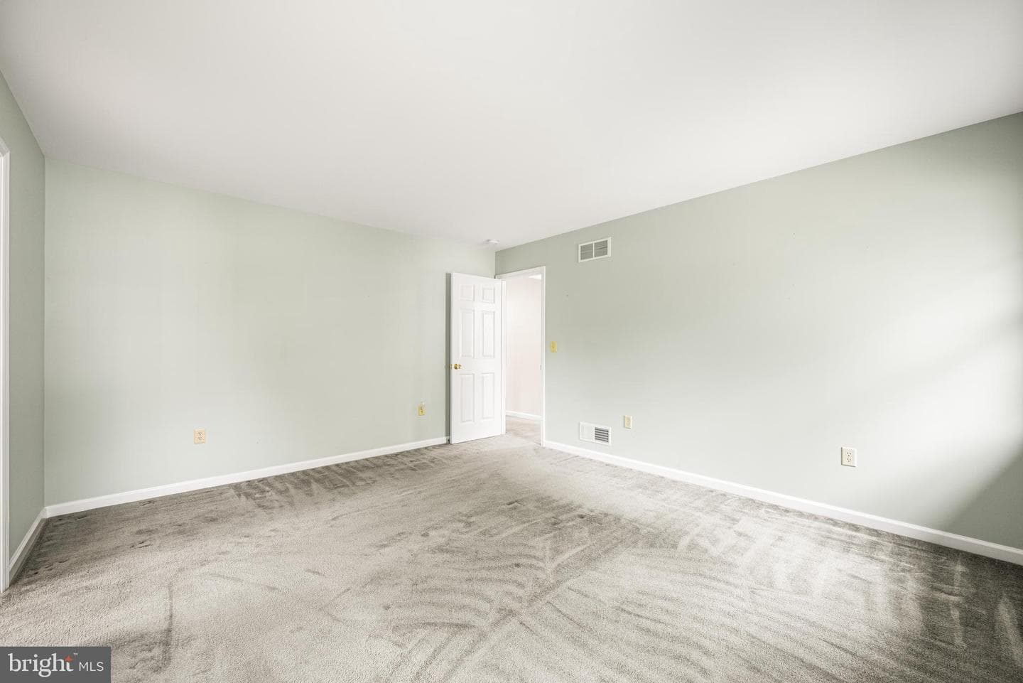 2426 Magnolia Drive photo 20