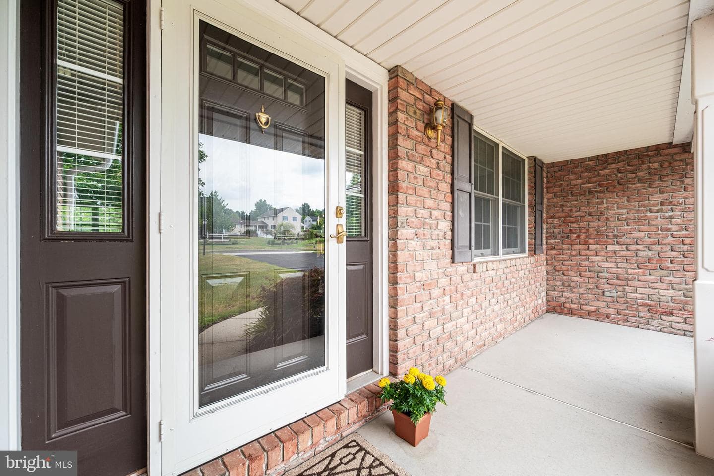 2426 Magnolia Drive photo 3