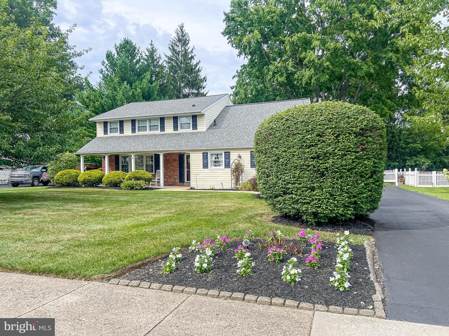 663 Serrill Drive photo 1