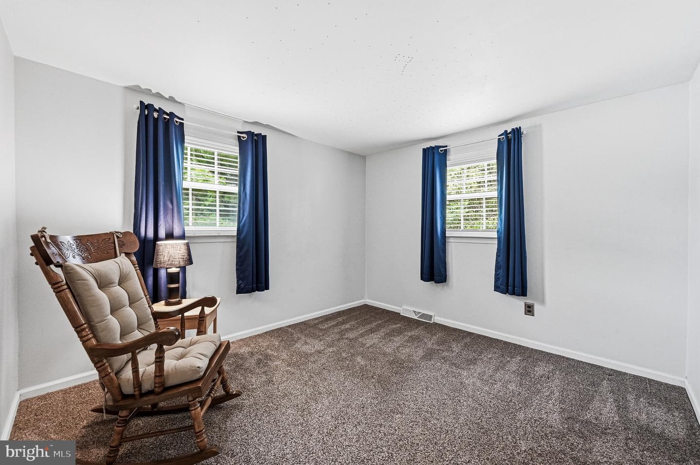 663 Serrill Drive photo 28