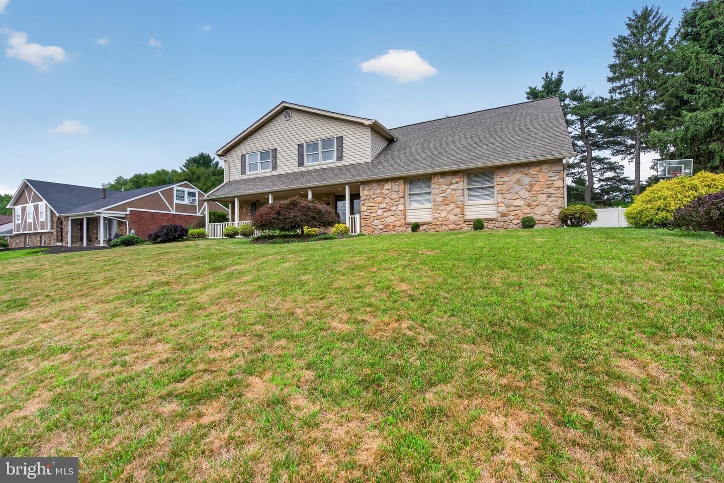3822 Ridgeview Road photo 2