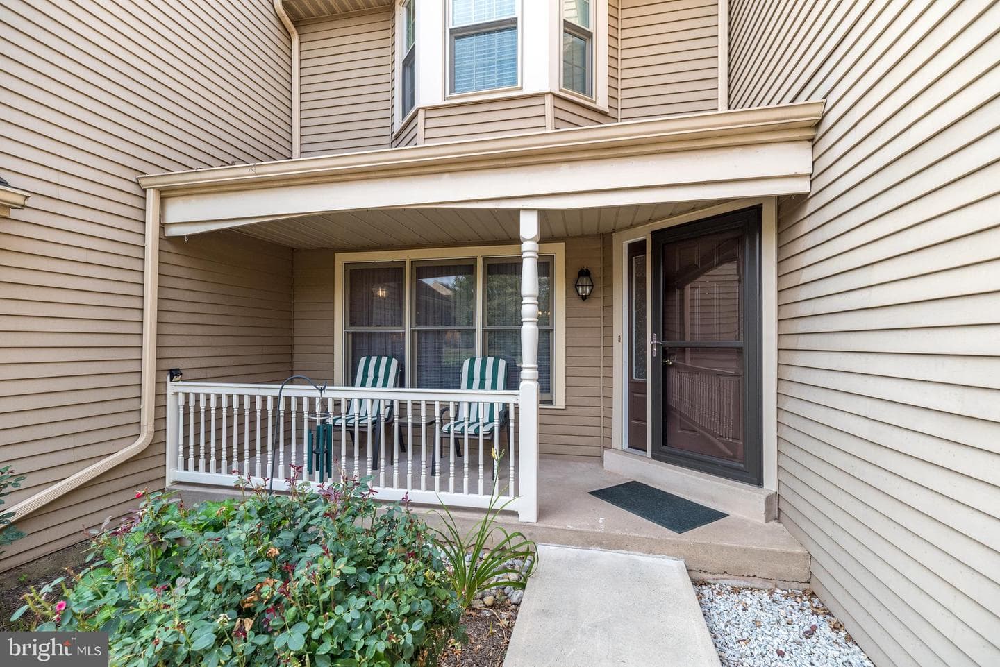 1408 Bronte Court photo 4