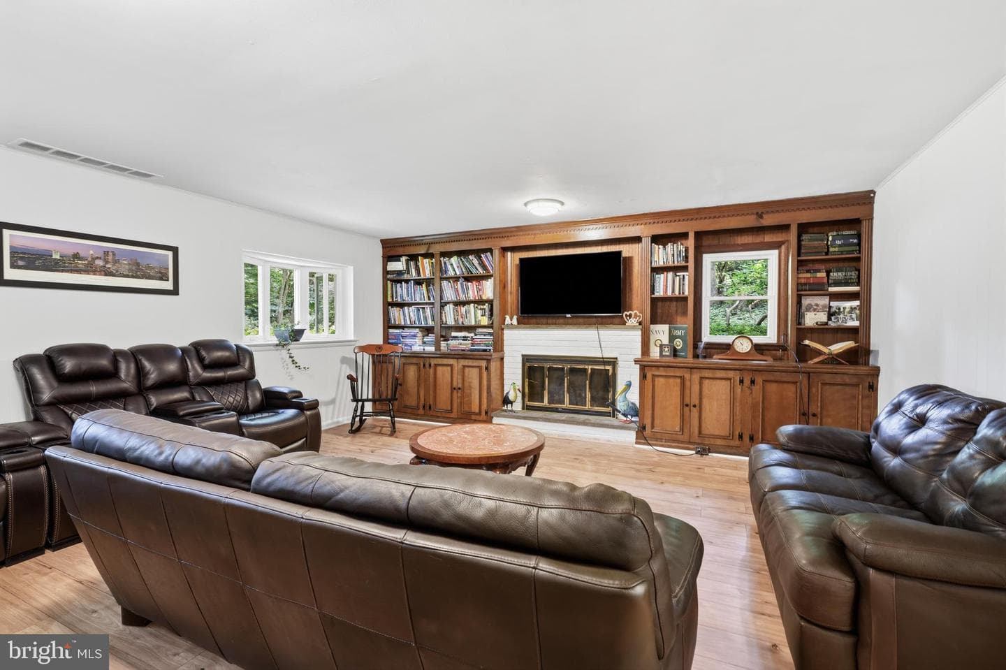 1132 Lindsay Lane photo 4
