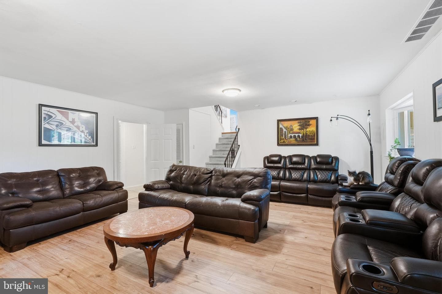 1132 Lindsay Lane photo 6