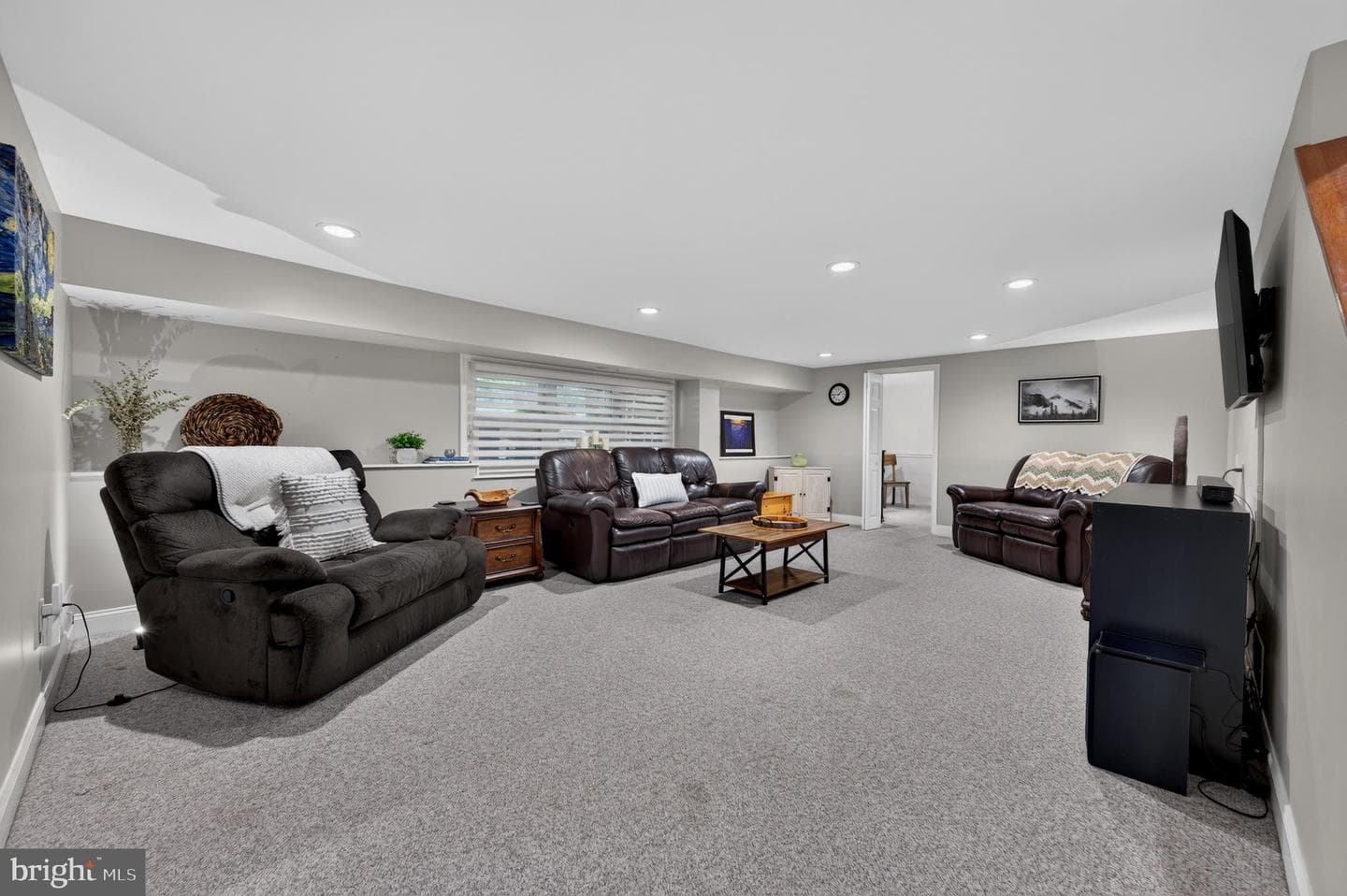 2530 Ball Road photo 12