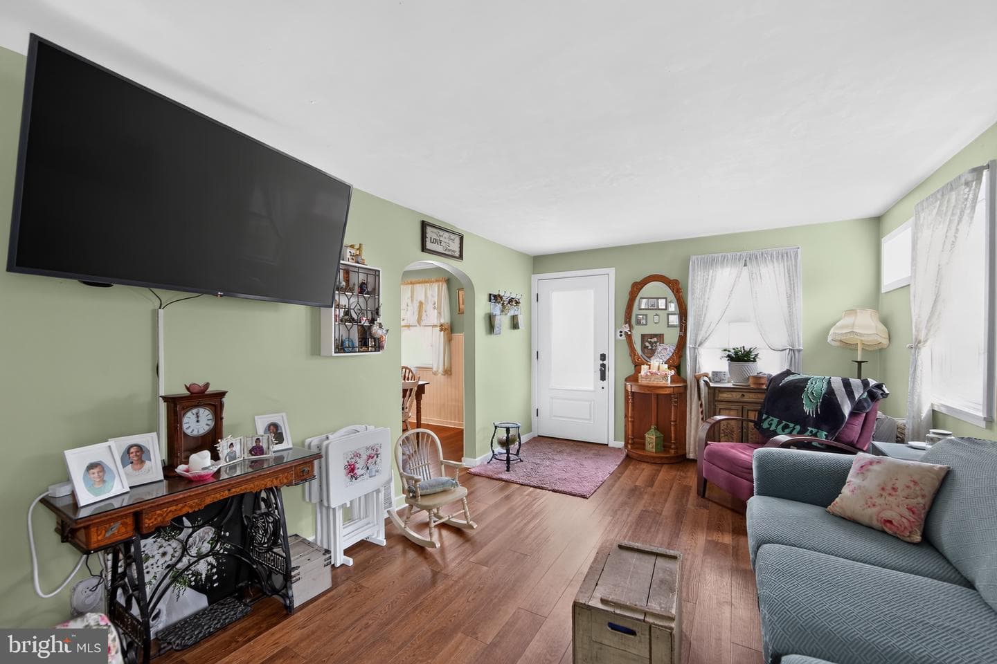 250 W King Street photo 9