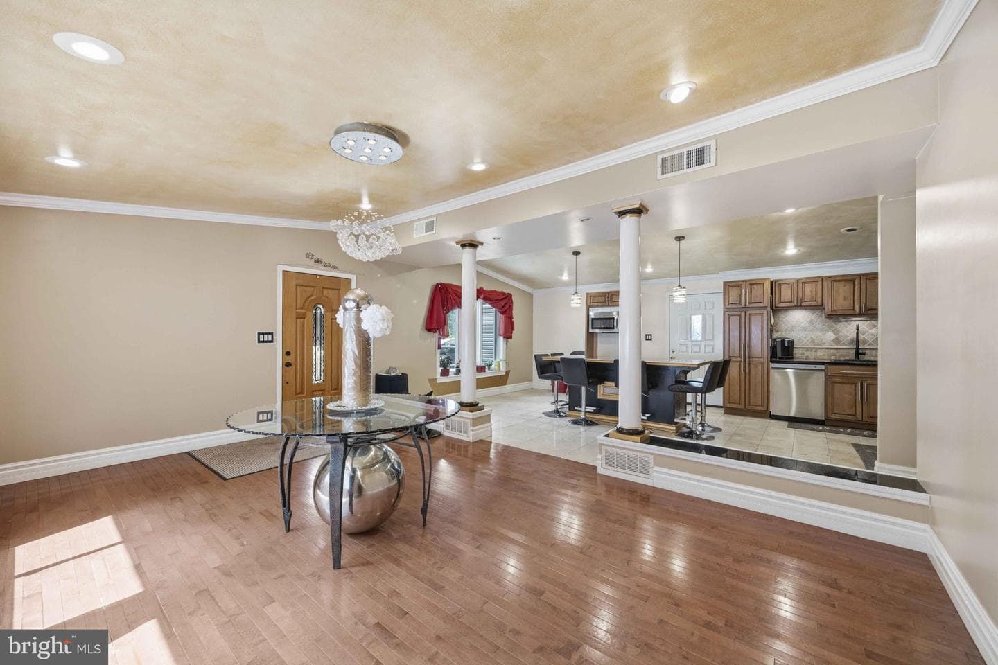 228 Bridge Street photo 6