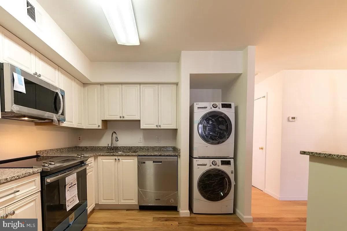 28 Hastings Drive #202 U-28 photo 11