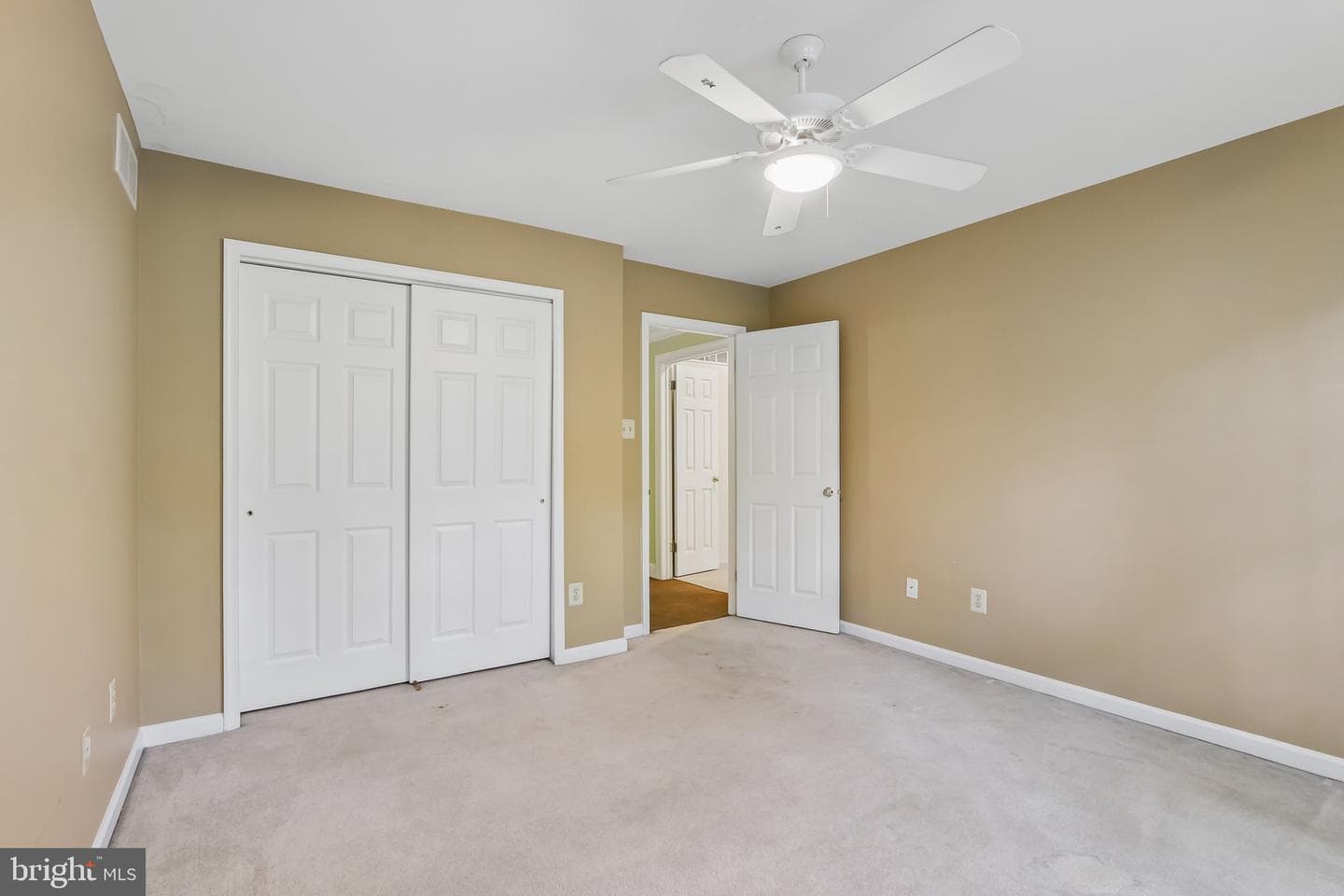 111 Manor Drive photo 19