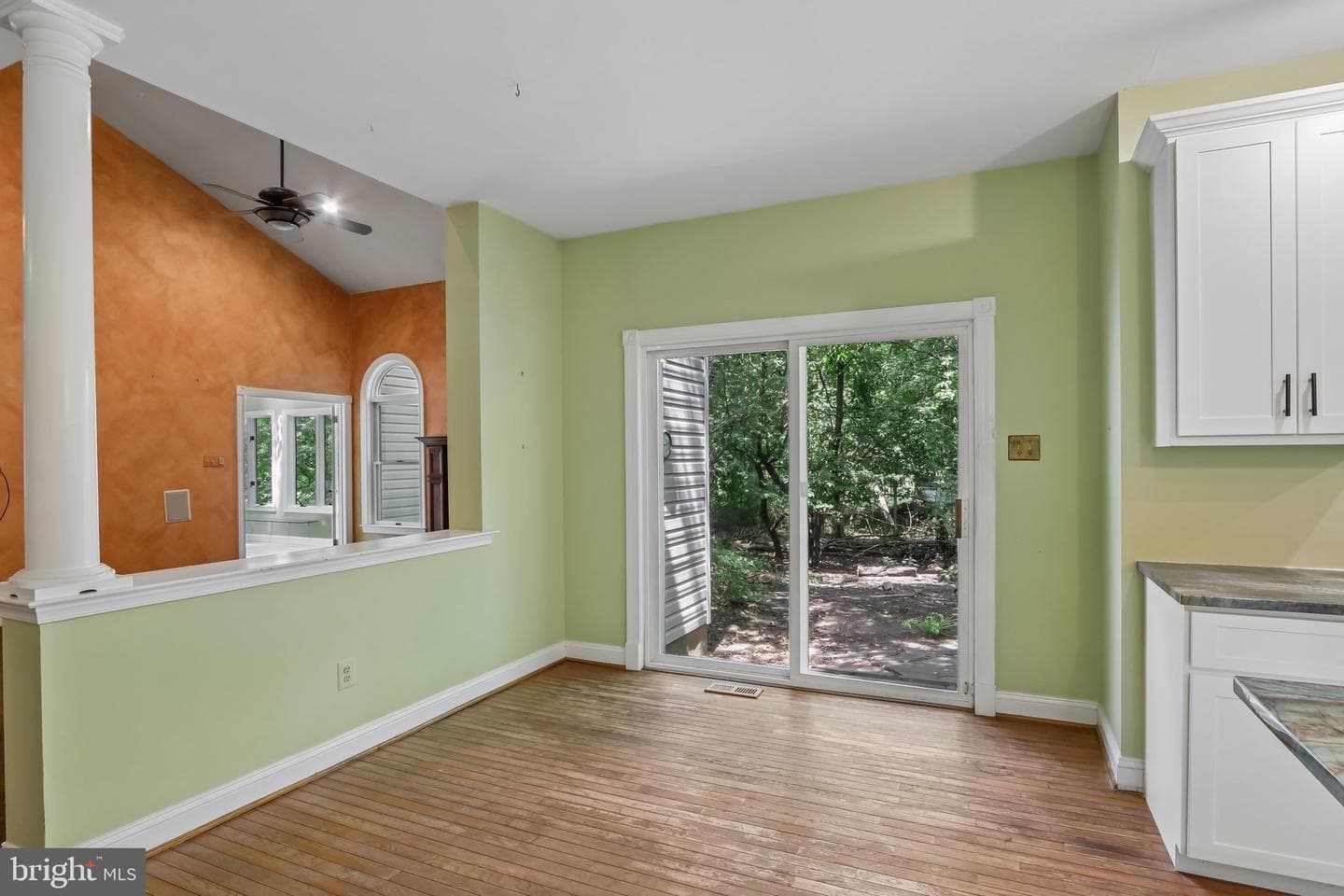 111 Manor Drive photo 25