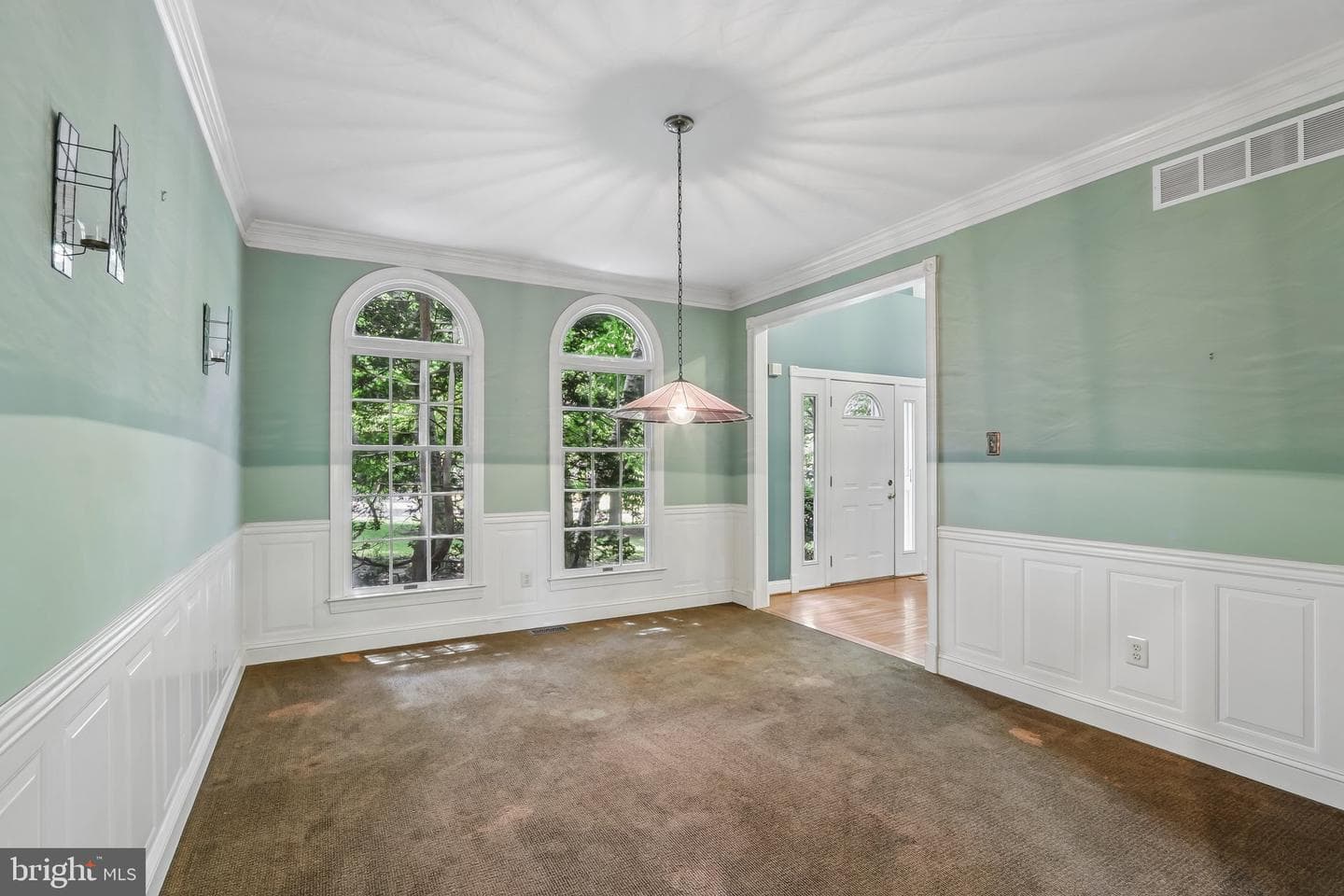 111 Manor Drive photo 29