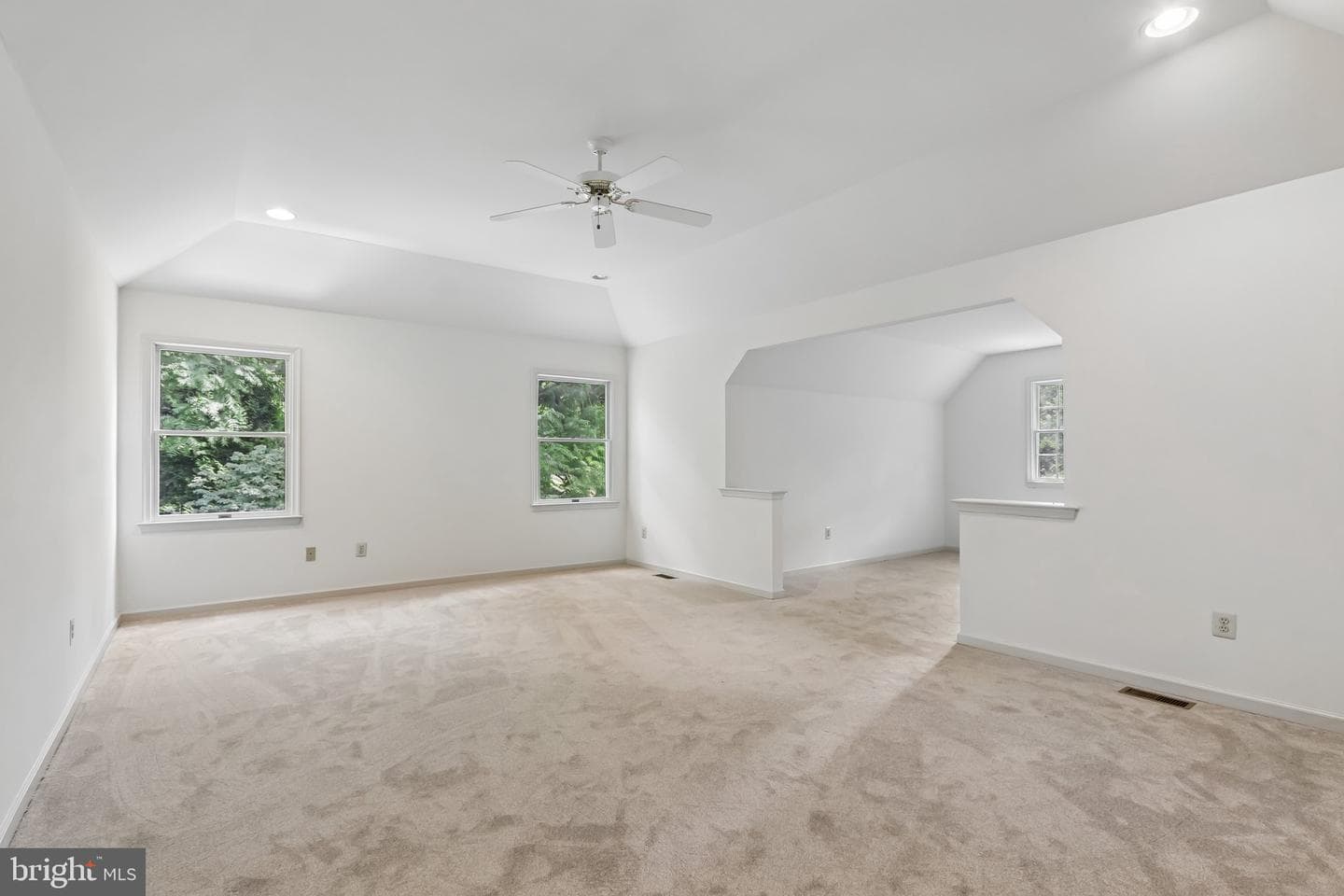 111 Manor Drive photo 30