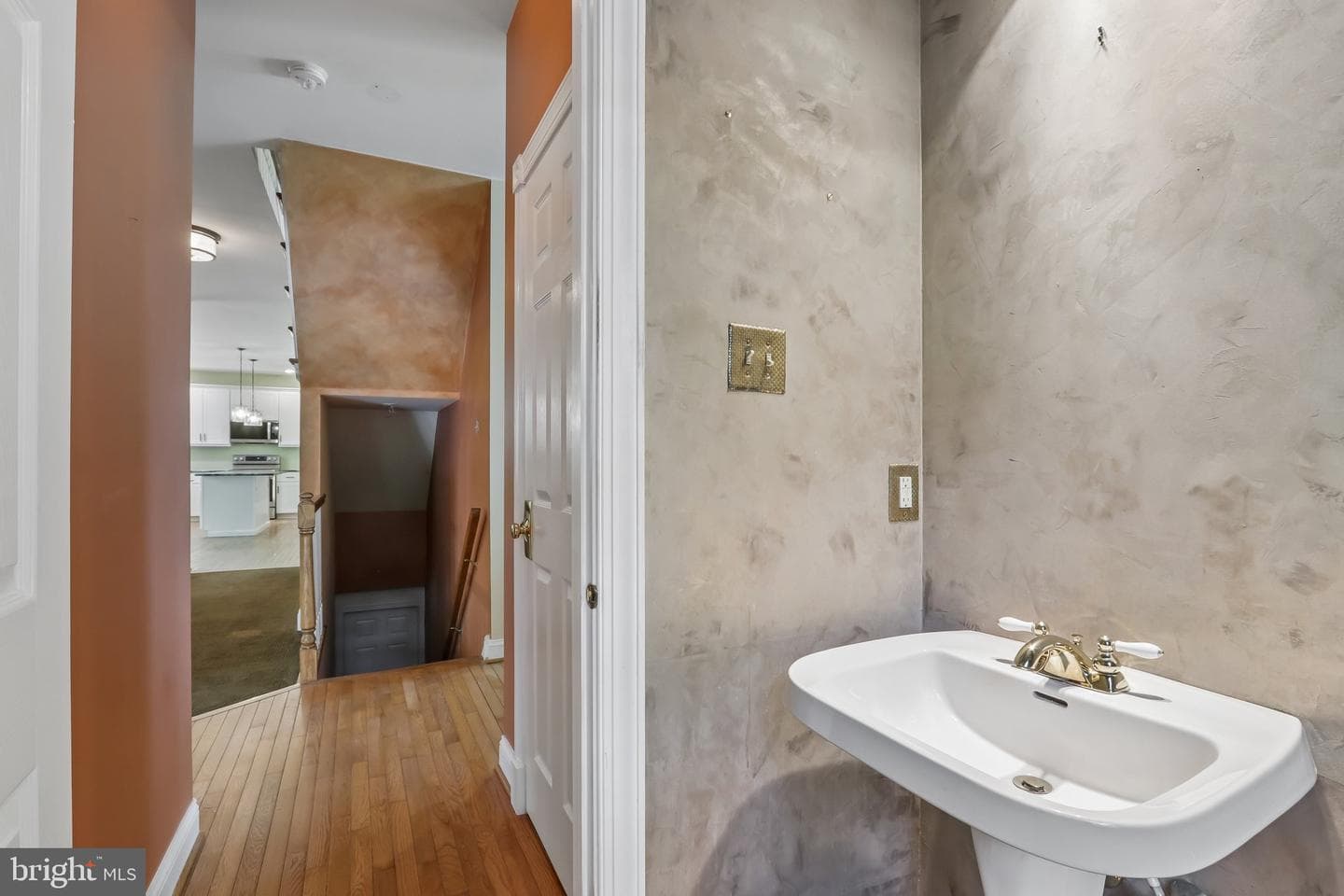 111 Manor Drive photo 48