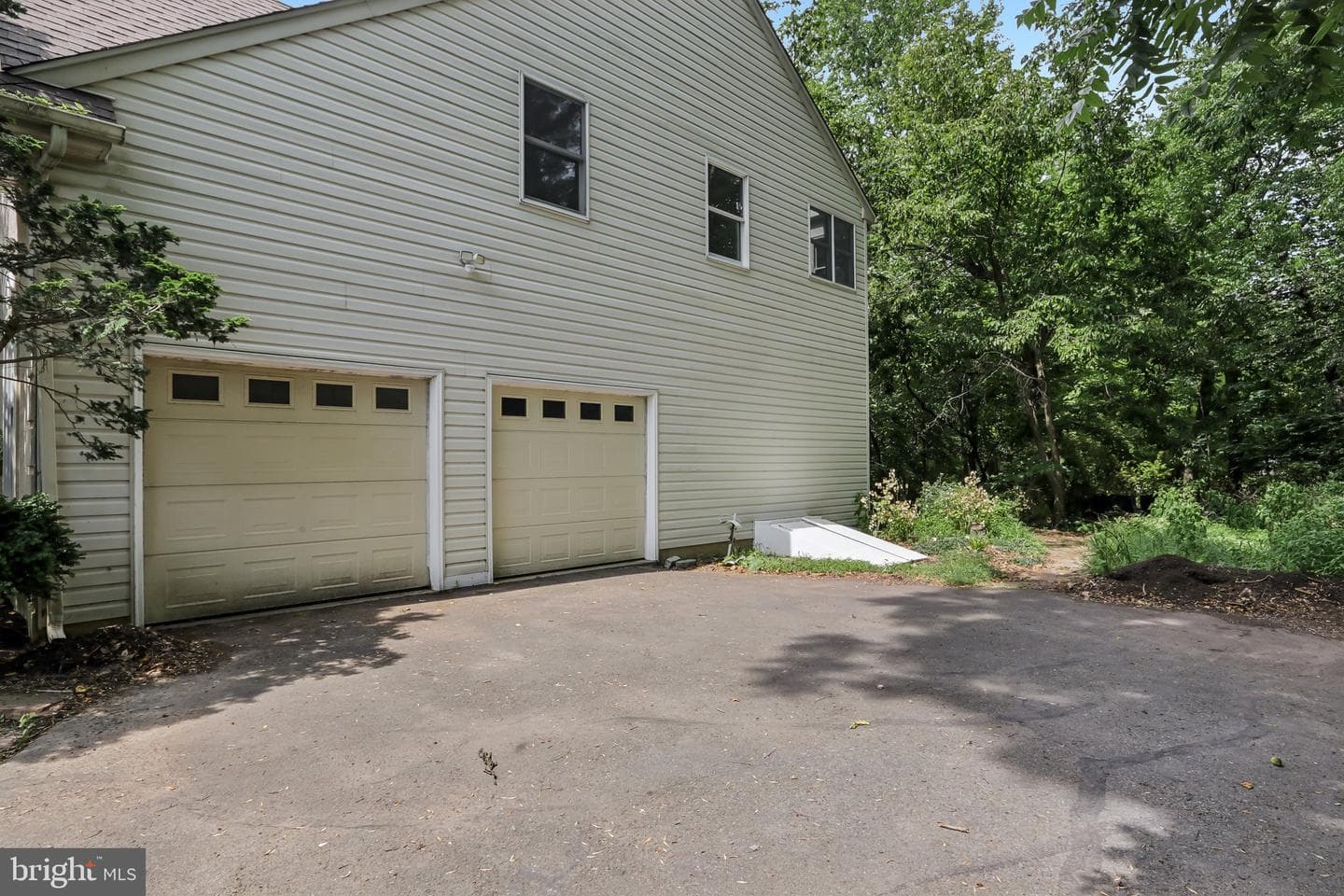 111 Manor Drive photo 61