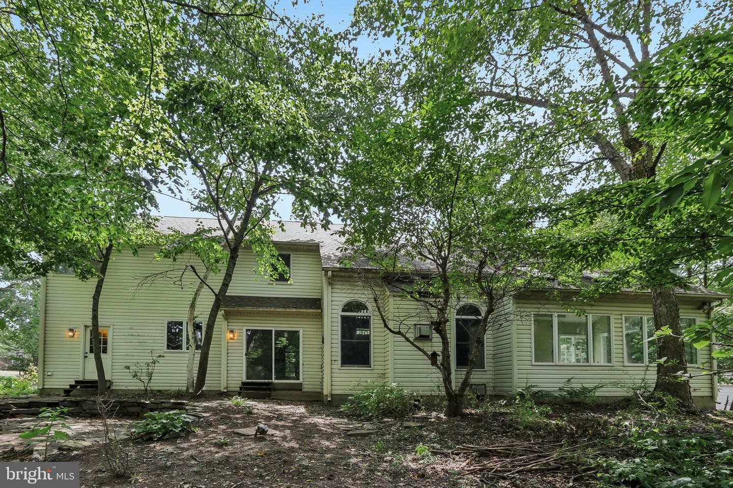 111 Manor Drive photo 7