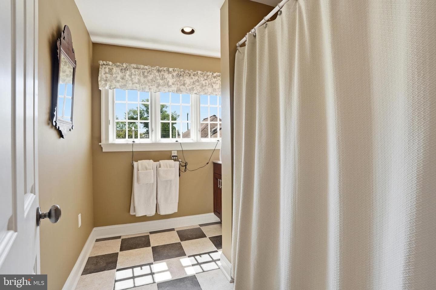 643 Harleysville Pike photo 60