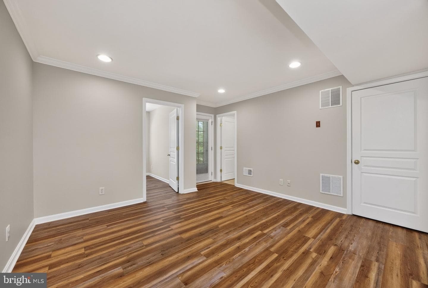 114 Hudson photo 6