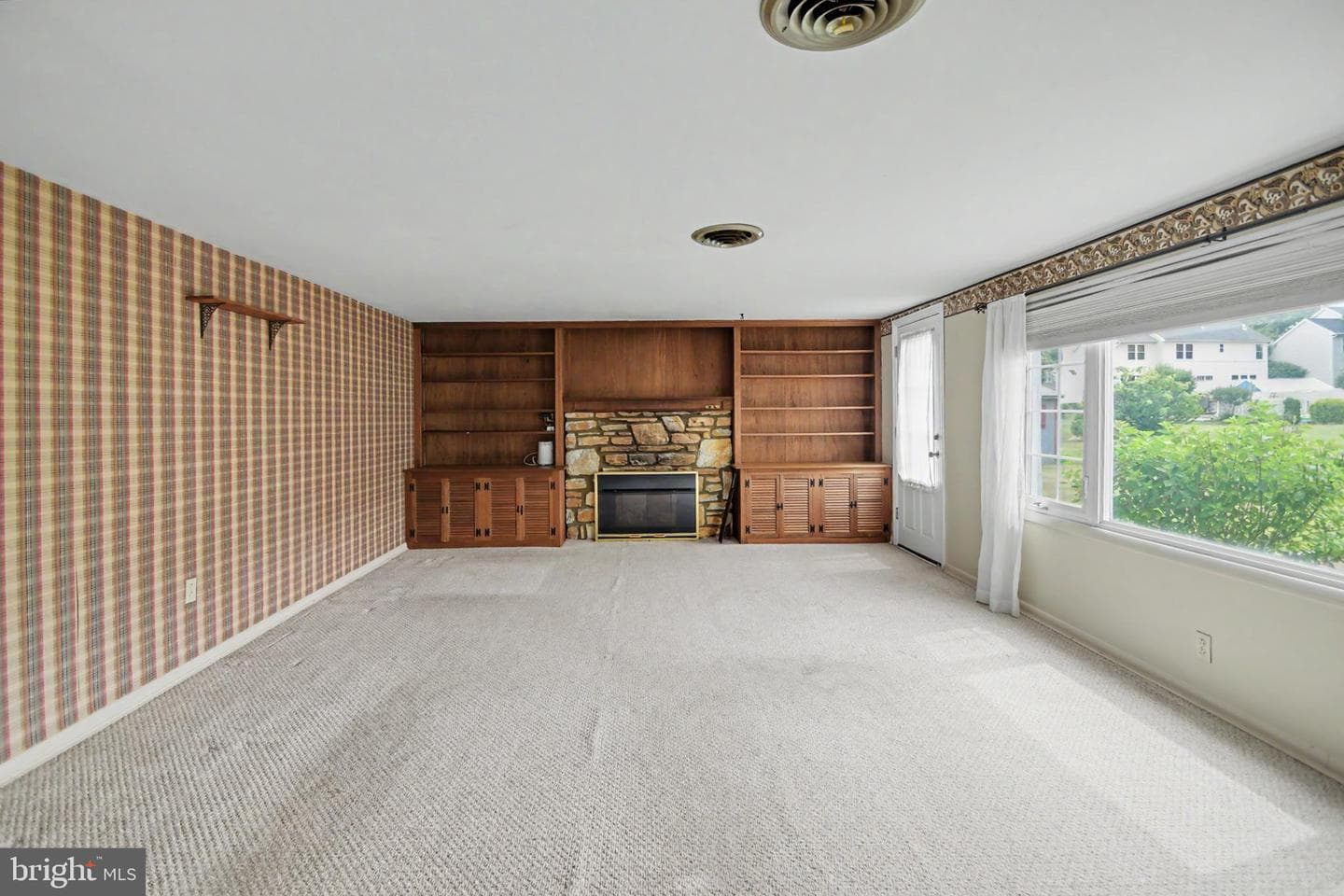 10 E Summit Avenue photo 35