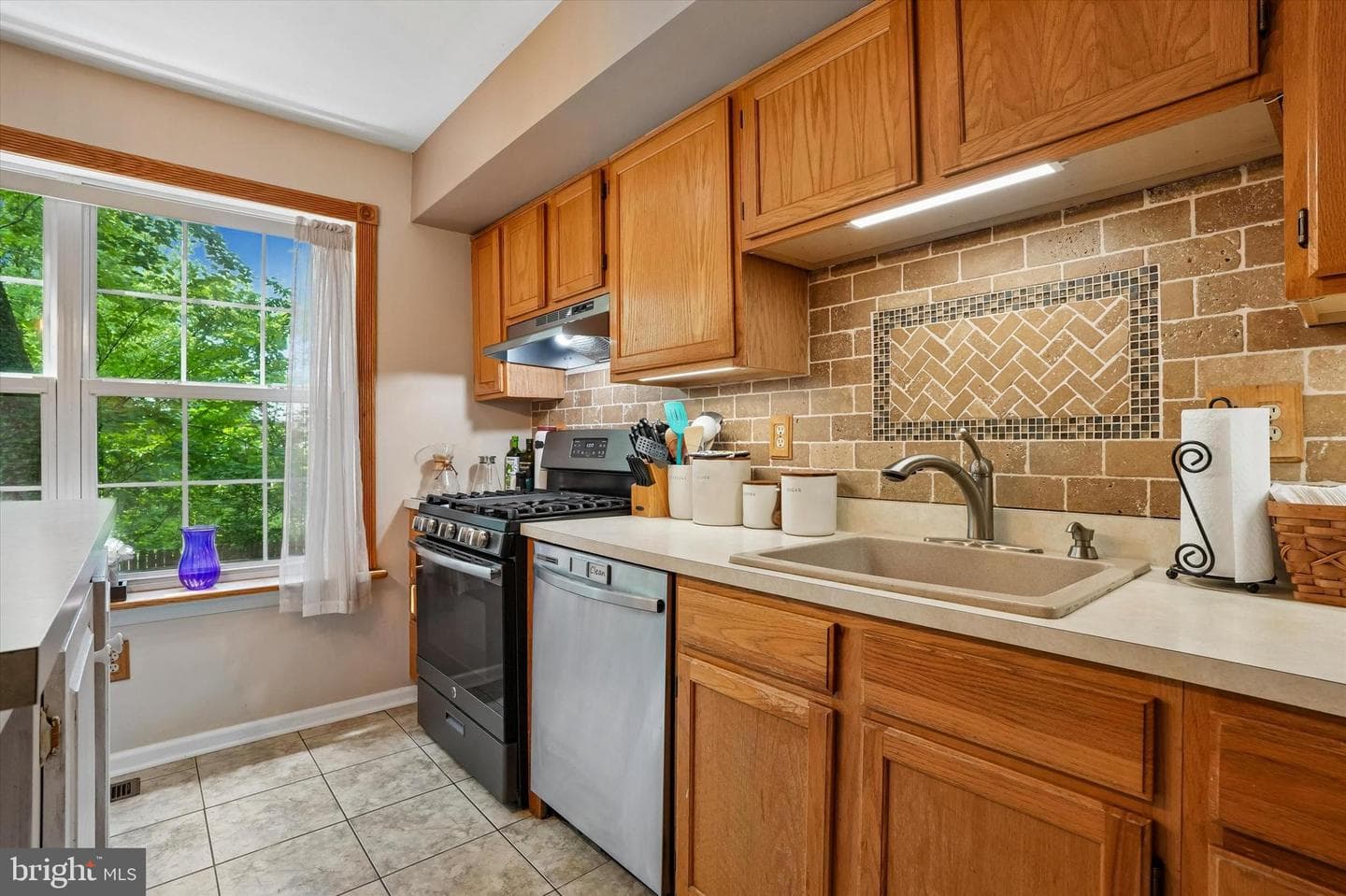 104 Yorkshire Way photo 6