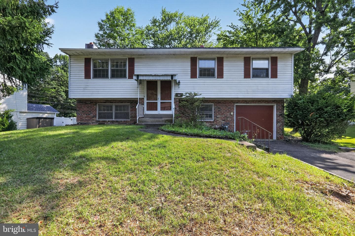 807 Yorktown Street photo 1