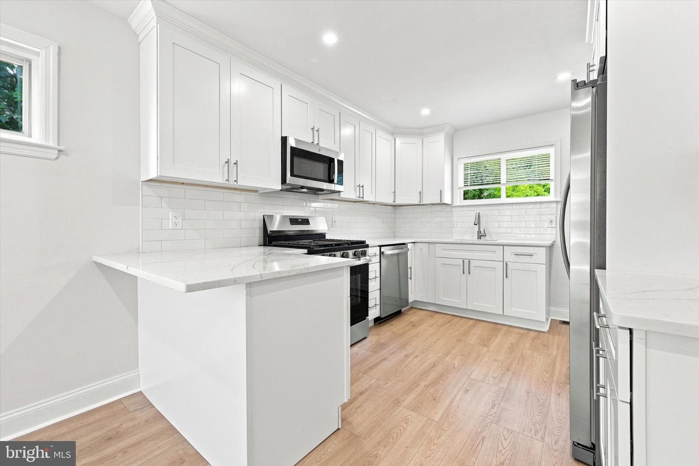 152 Egerton Avenue photo 8