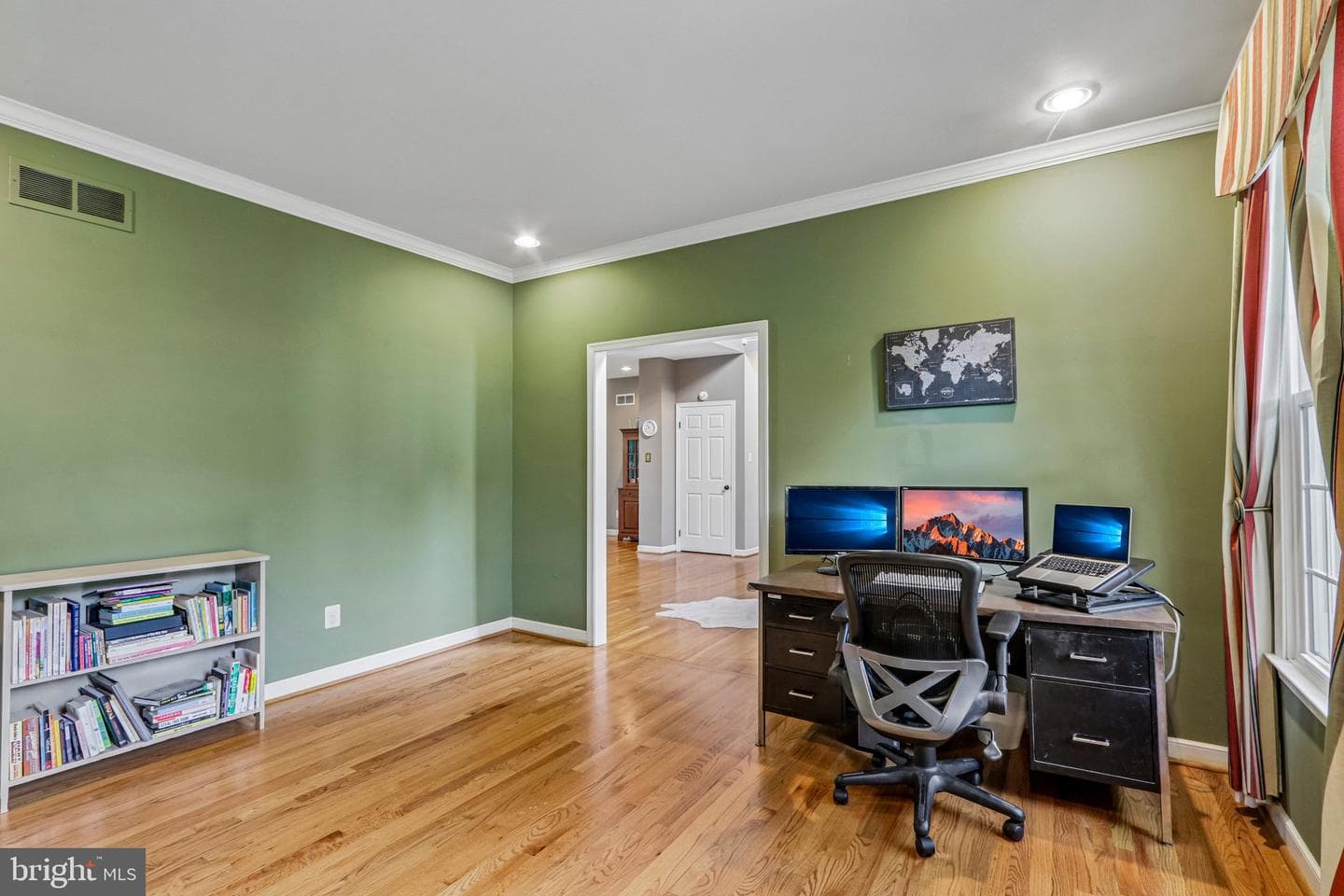 1044 Glendevon Drive photo 21
