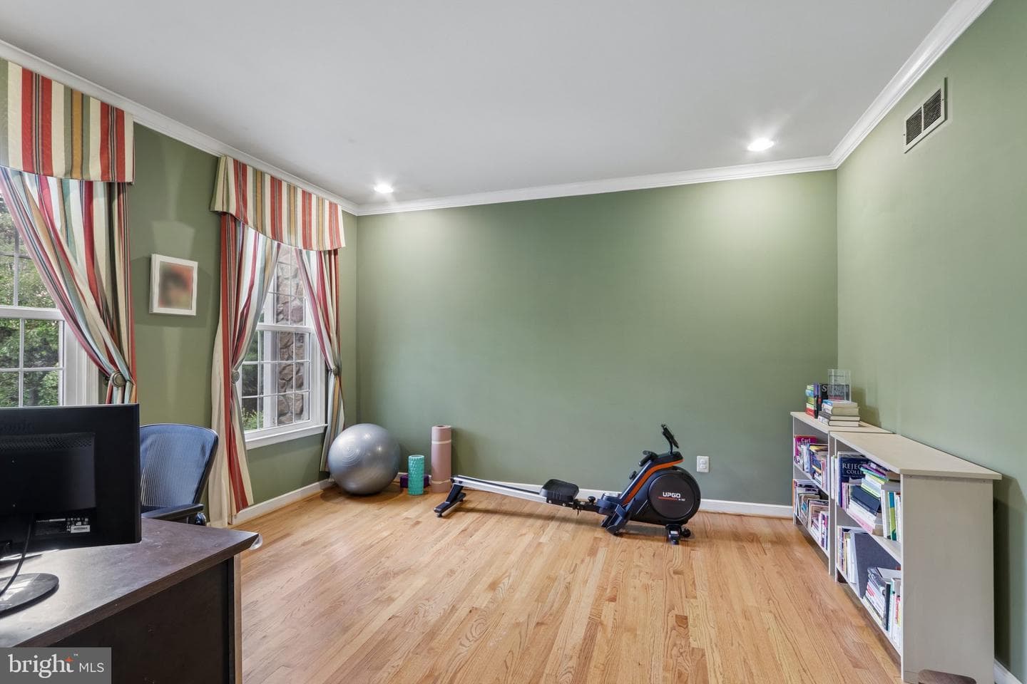 1044 Glendevon Drive photo 22