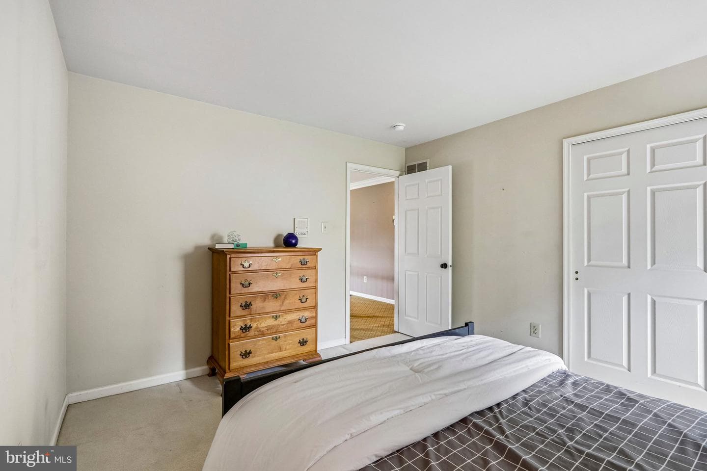 1044 Glendevon Drive photo 25