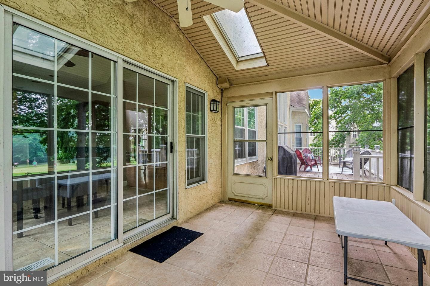 1044 Glendevon Drive photo 43