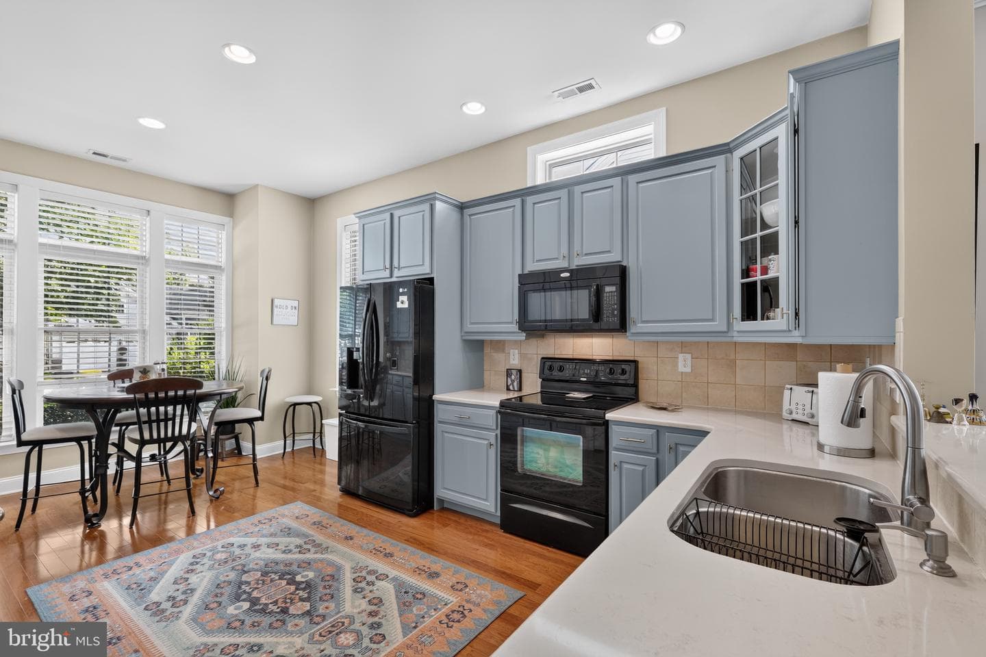 517 Logan Road photo 9
