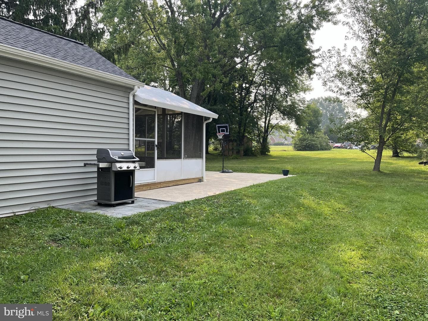 224 E Summit Street photo 20