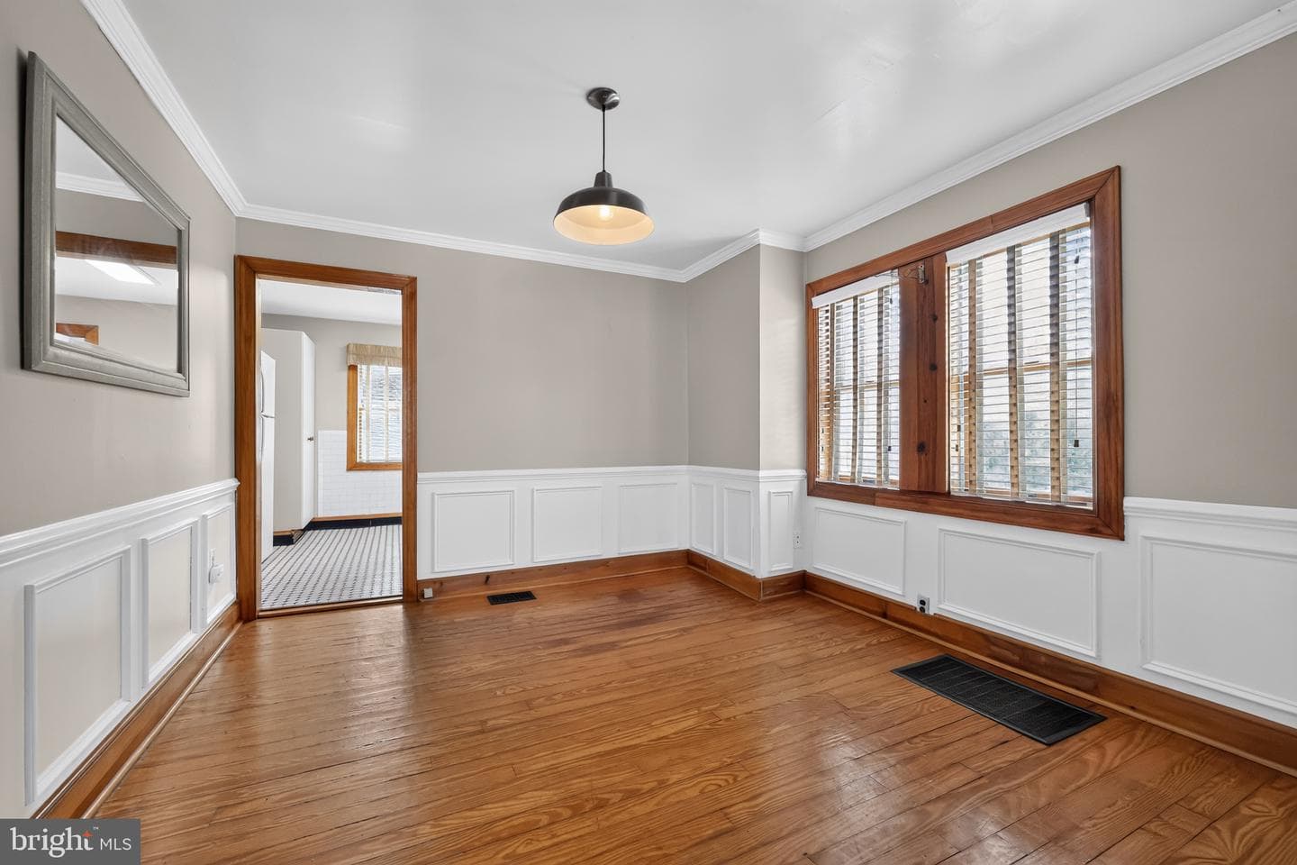 224 Williams Avenue photo 12