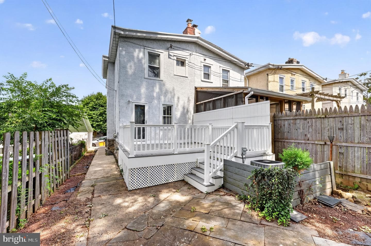 224 Williams Avenue photo 5