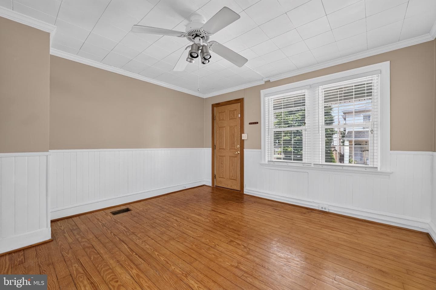 224 Williams Avenue photo 8