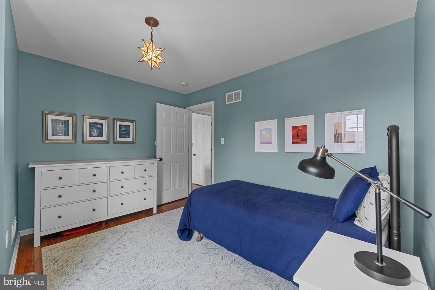 128 Montgomery Avenue photo 22
