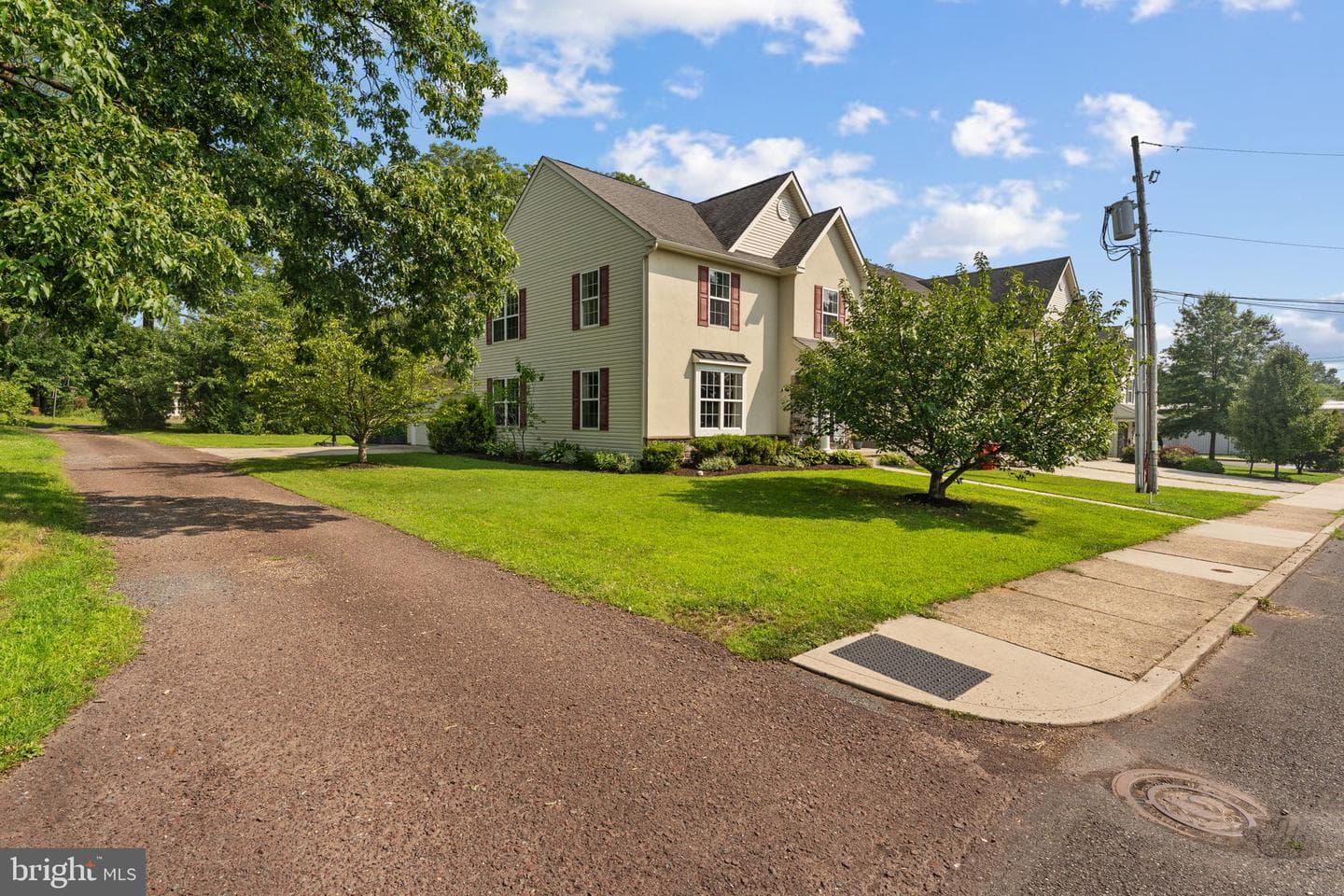 128 Montgomery Avenue photo 34