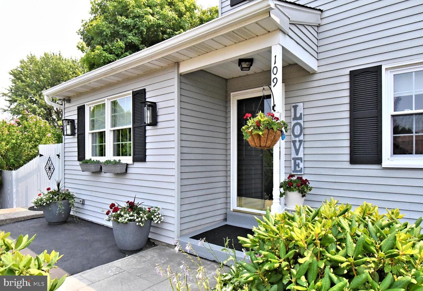 109 Macintosh Lane photo 4