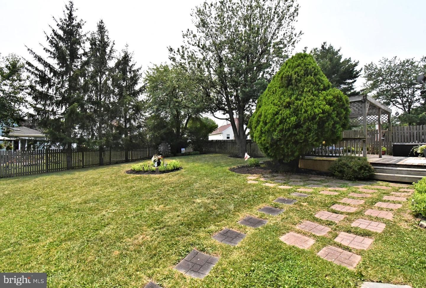 109 Macintosh Lane photo 45