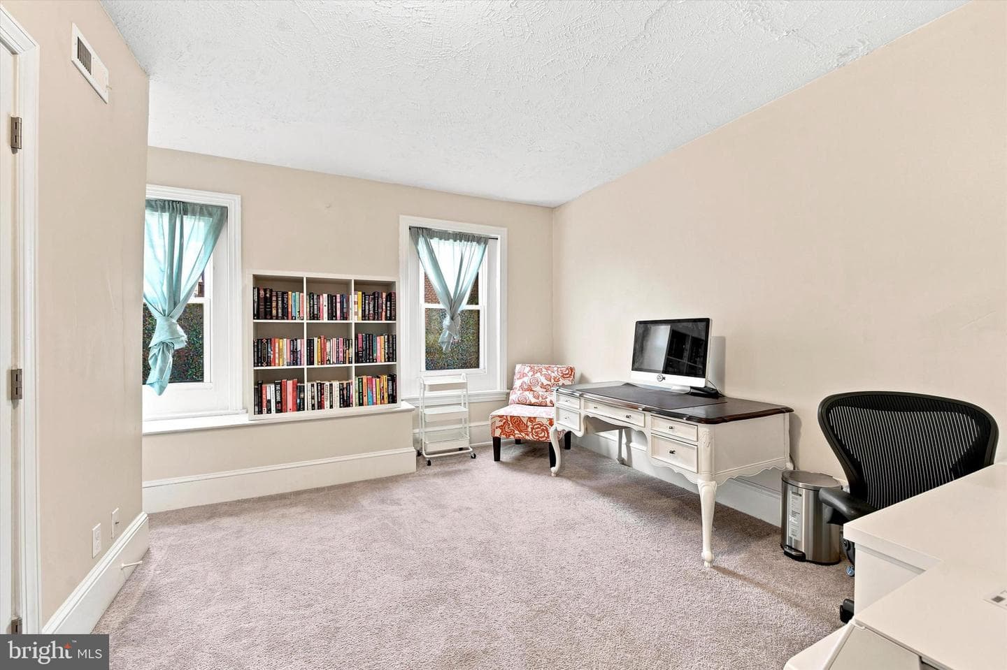 644 Chestnut Street photo 25
